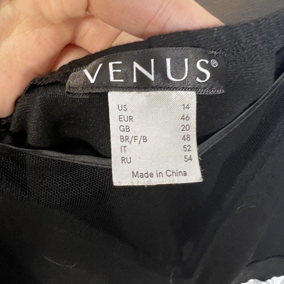 VENUS Dress - Picture 5 of 8